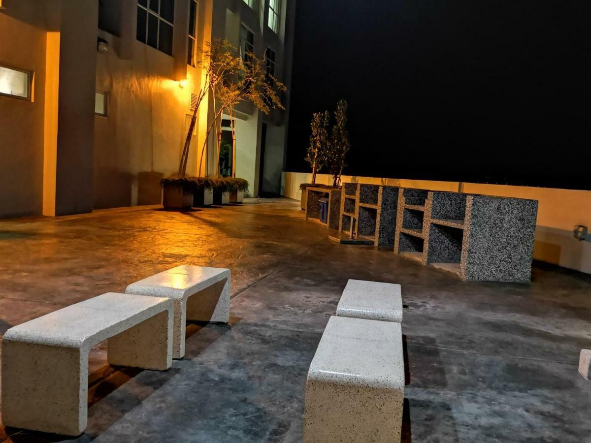 Strait Garden Studio X Ace Pro @ George Town Exterior photo